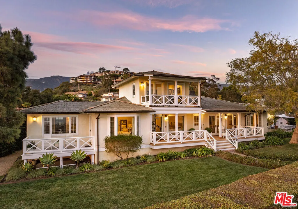 Santa Barbara, California 93108, United States, 5 Bedrooms Bedrooms, ,4 BathroomsBathrooms,Residential,Active,142281