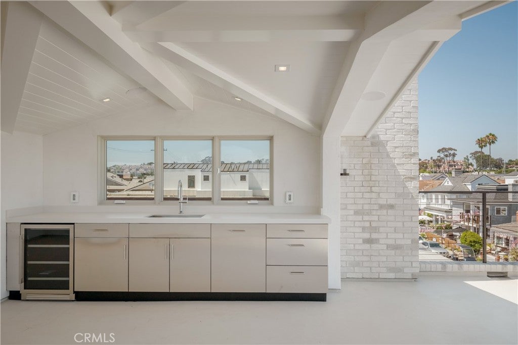 225 Diamond, Newport Beach CA 92662 - Photo 28
