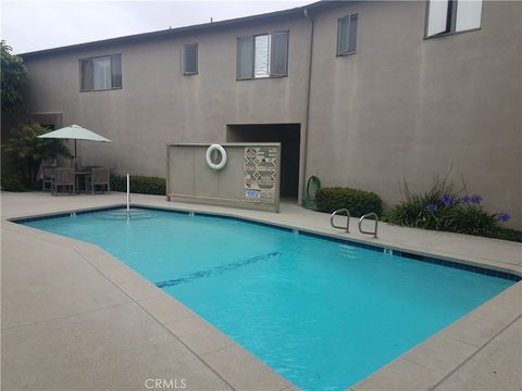 Tiny photo for 121 Paseo De La Concha #I, Redondo Beach, CA 90277 (MLS # SB25169373)
