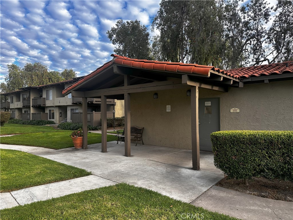 Monterey Villas - Residential