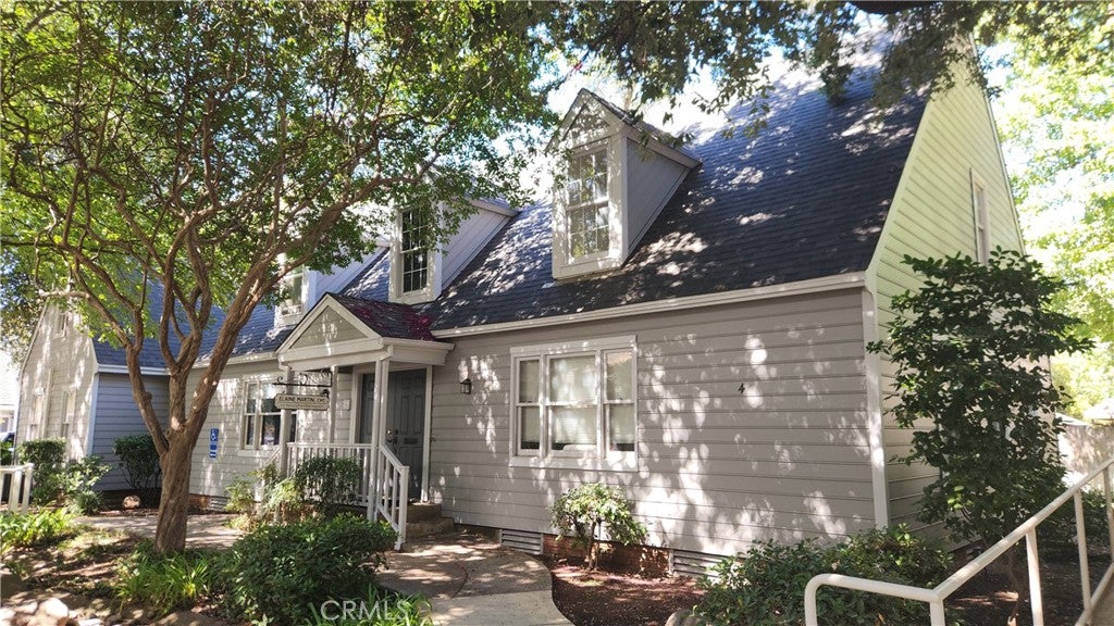 4 Williamsburg Lane