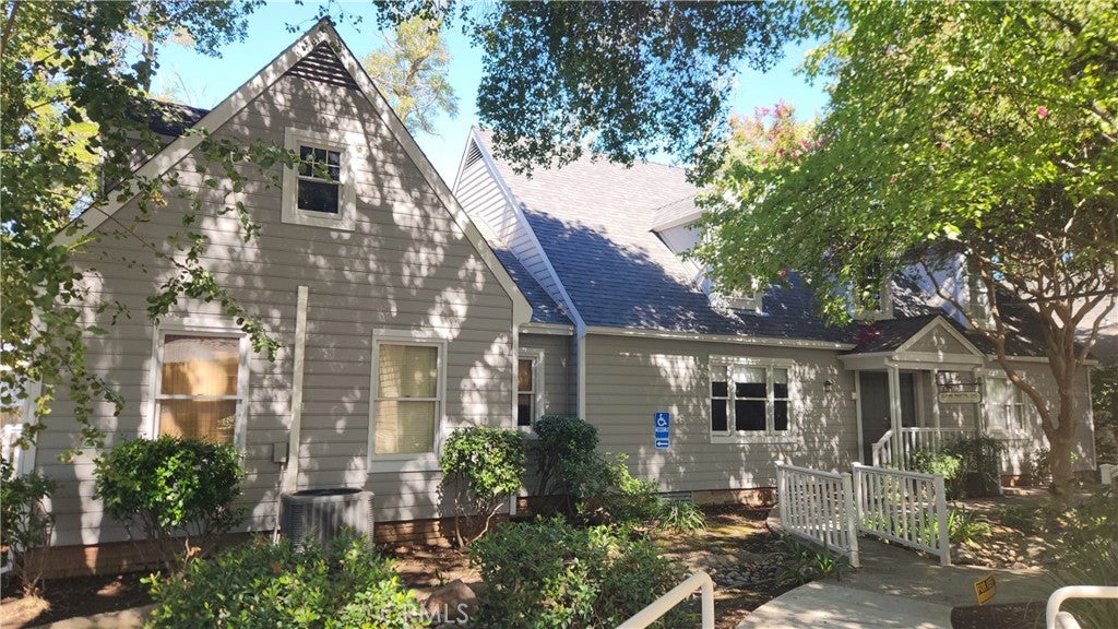 4 Williamsburg Lane