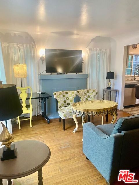 Photo of 11321 Mississippi Avenue, Los Angeles, CA 90025 (MLS # 26654999)