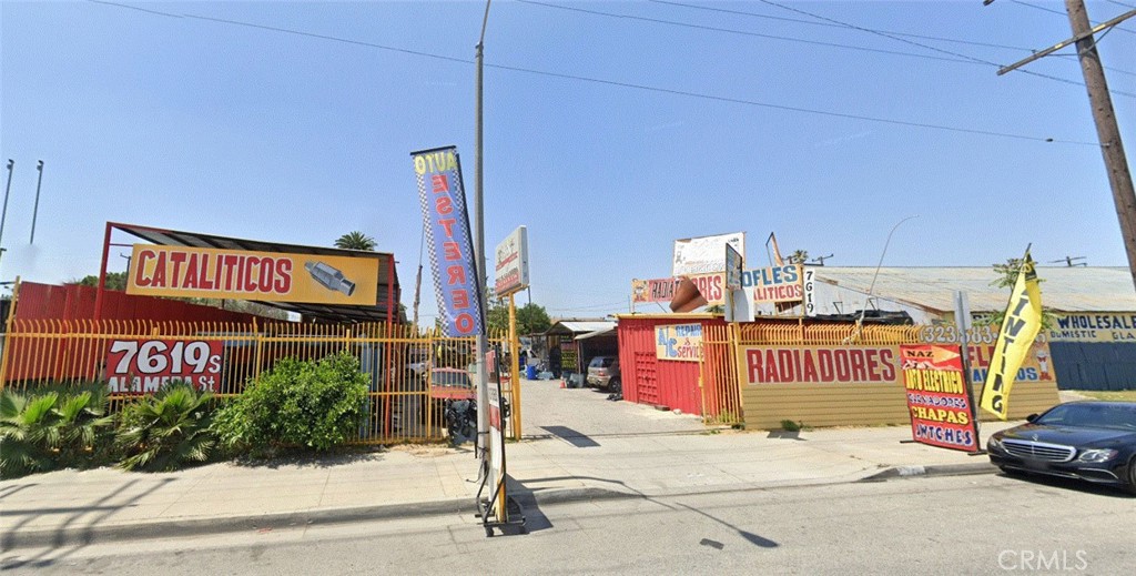 We are proud to exclusively present for sale 7619 S, Alameda Street, a prime property located in the heart of the highly desirable Alameda Corridor, a premier hub for automotive services and retail. This stablished location is recognized for its strong presence in car-related businesses.
Historically the area has shown very High Barriers To Entry., offering a competitive advantage for future operators.
Directly across the street is Plaza Alameda, a recently developed Shopping Center, ensuring consistent visibility and customer flow.
As an added value, the sale includes a brand new fully entitled 3,000 sq. ft. pre-fabricated metal building ready for immediate installation.
Plans and permits are available.