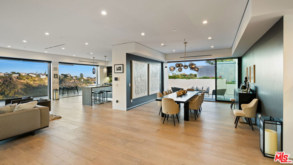 1200 Linda Flora Drive