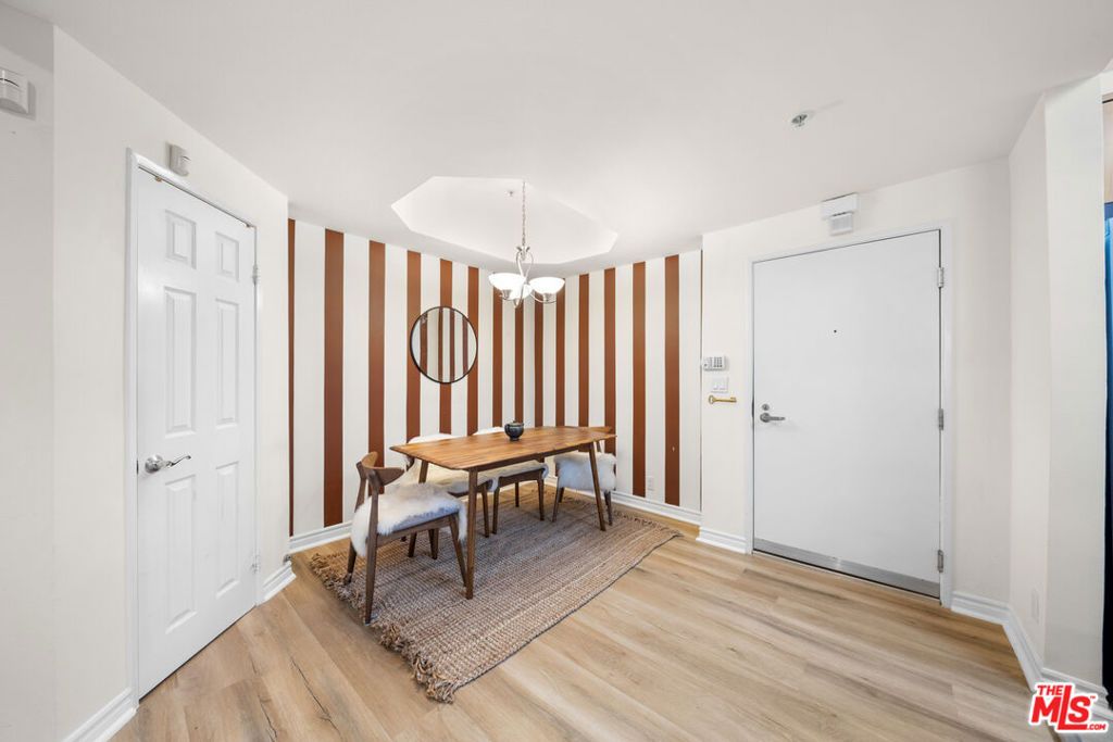 Photo of 620 S Gramercy Place #103, Los Angeles, CA 90005 (MLS # 25615115)