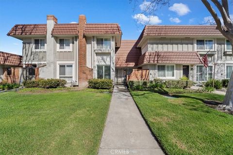 6517 Orangewood Cypress CA 90630