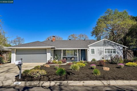 Photo of 98 Sylvia Dr Dr, Pleasant Hill, CA 94523 (MLS # 41133175)