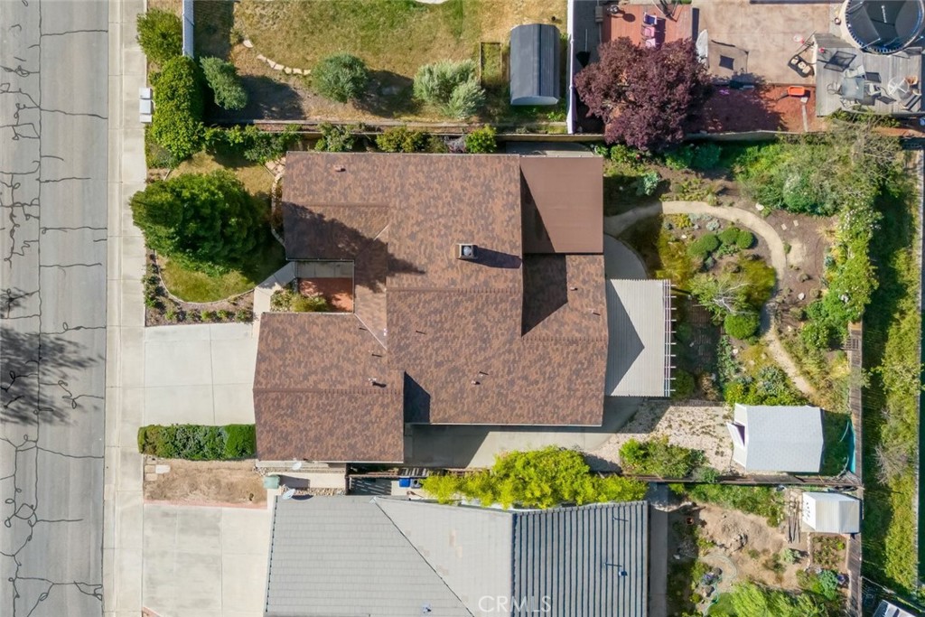 PROPERTIES 1719 Willowbank