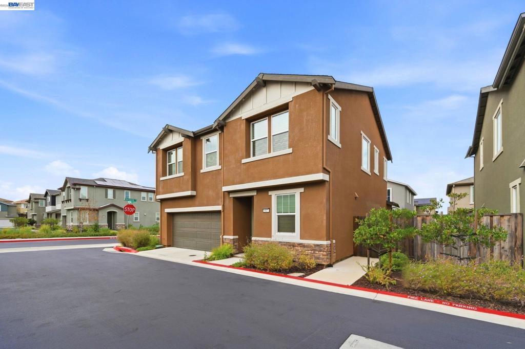 617 Whisper Ln