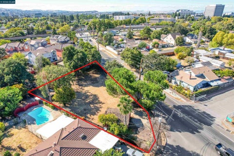 Photo of 2812 Cowell, Concord, CA 94518 (MLS # 41147166)
