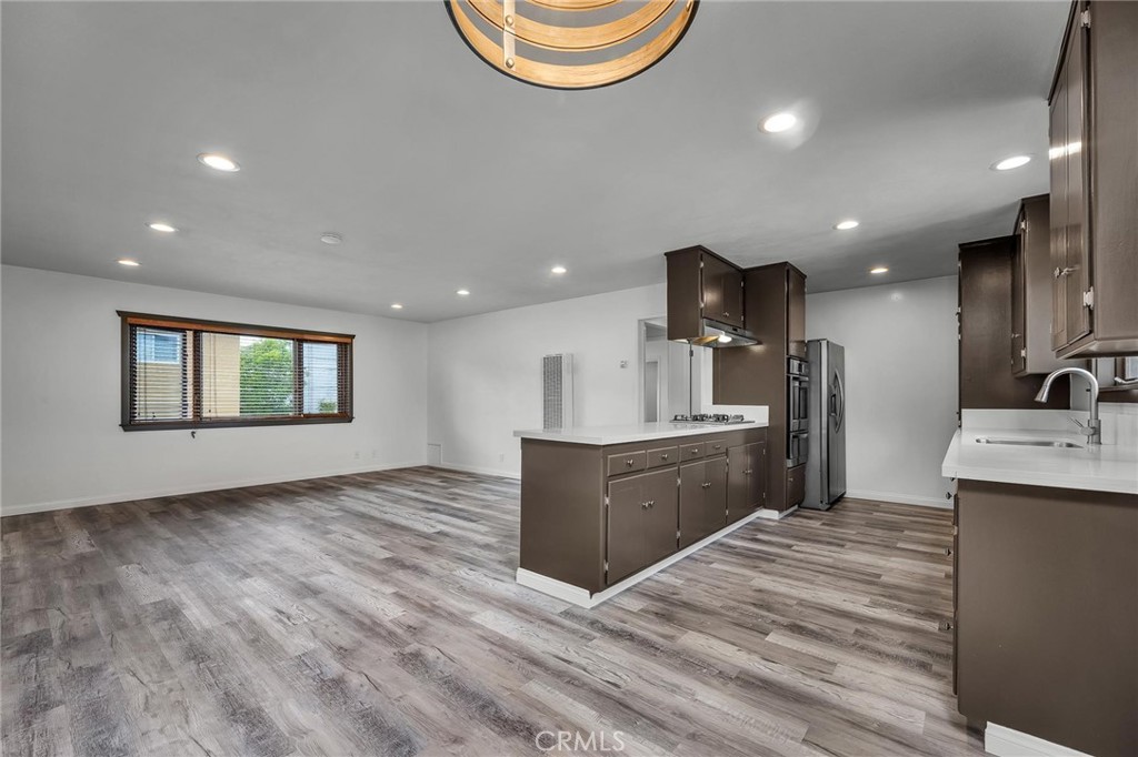 727 S Elvira Avenue