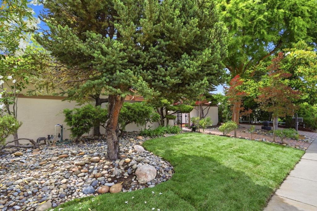 1239 Claiborne Drive