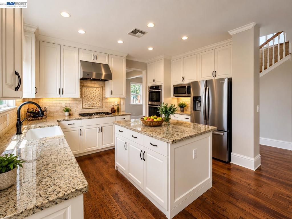 3400 Fallen Oak Dr