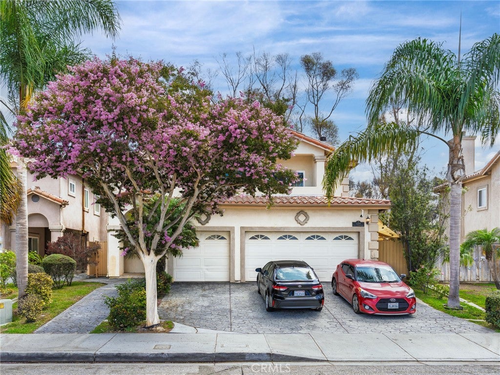 12108 S La Cienega