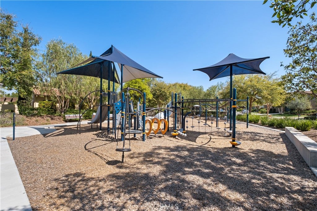 152 Treehouse, Irvine CA 92603 - Photo 32