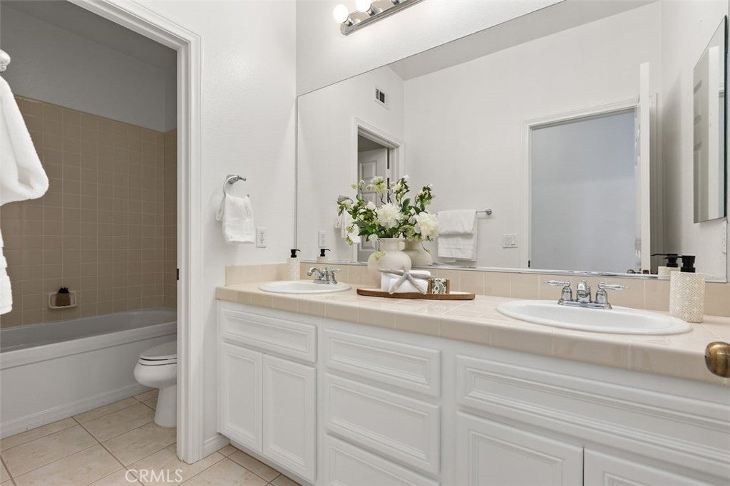 152 Treehouse, Irvine CA 92603 - Photo 24