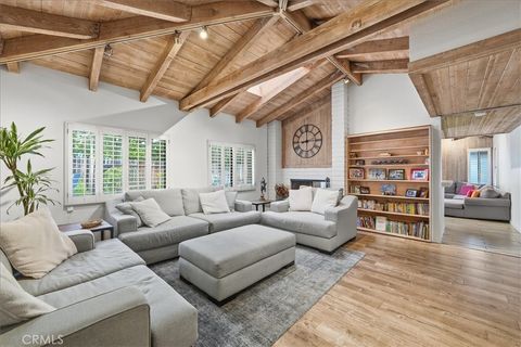 Photo of 4801 Gloria Avenue, Encino, CA 91436 (MLS # SB26114559)