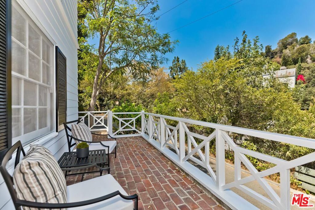 2872 Westshire Drive, Los Angeles CA 90068