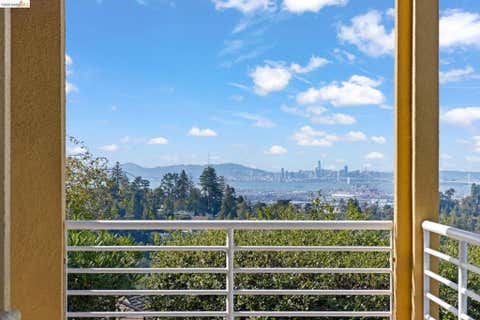 Photo of 6070 Mazuela Dr Dr, Oakland, CA 94611 (MLS # 41143539)