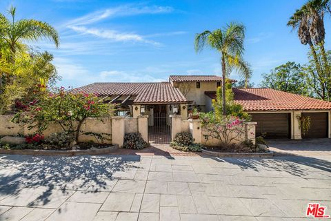 1382 Edgehill Place Pasadena CA 91103