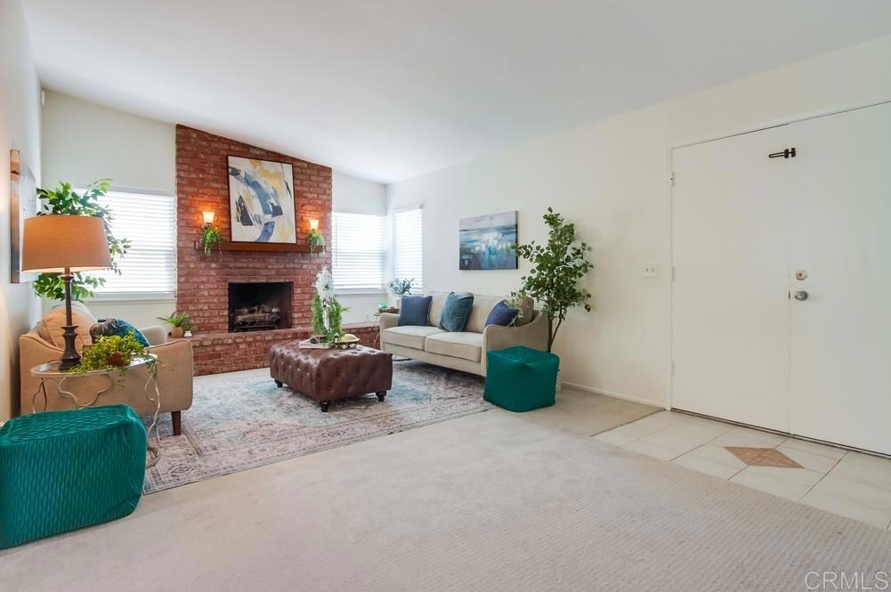 8313 Hydra Lane