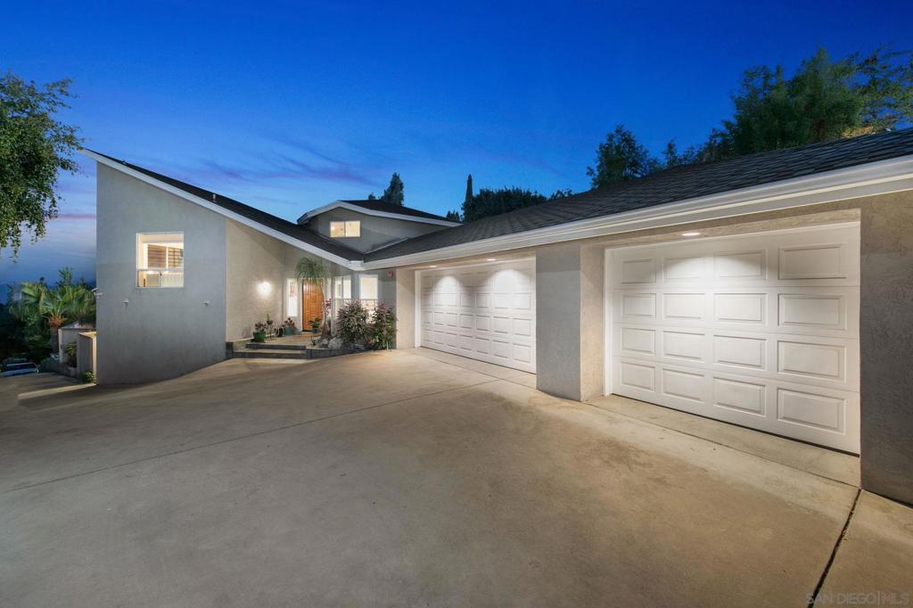 10164 Vivera Dr