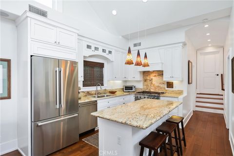 516 Poinsettia B Corona Del Mar CA 92625