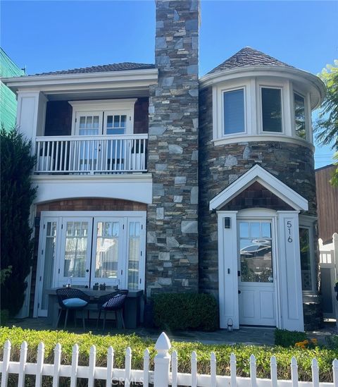 516 Poinsettia B Corona Del Mar CA 92625