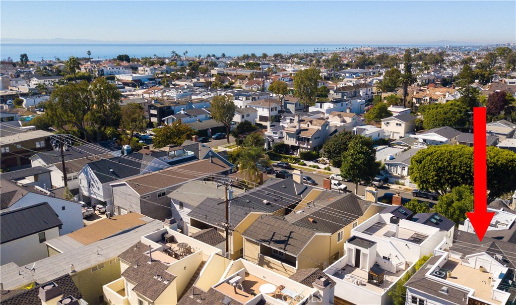 Corona del Mar North of PCH (CNHW) - Residential