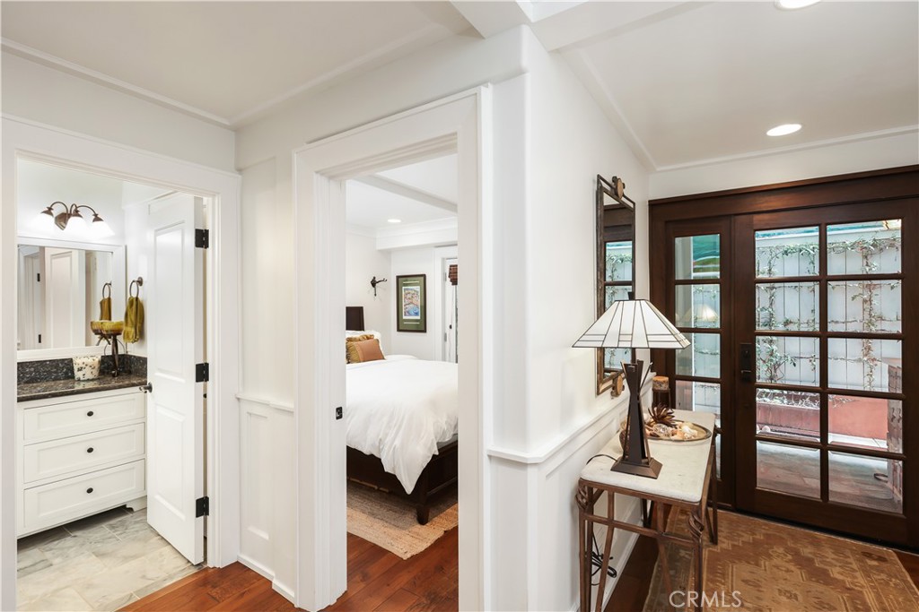 Corona del Mar North of PCH (CNHW) - Residential