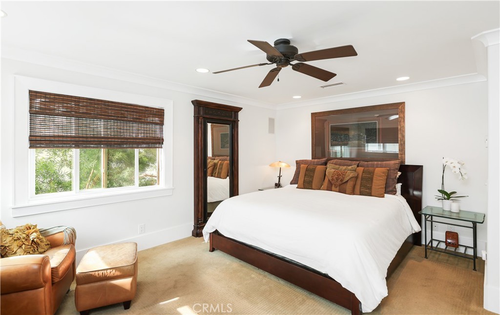 Corona del Mar North of PCH (CNHW) - Residential