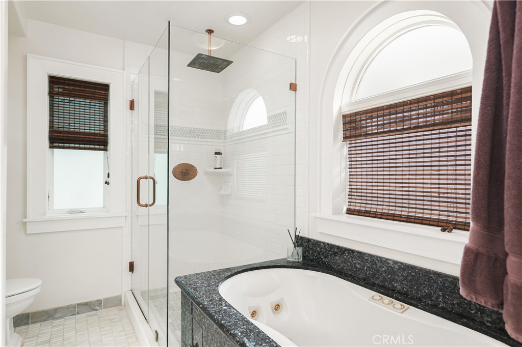 Corona del Mar North of PCH (CNHW) - Residential