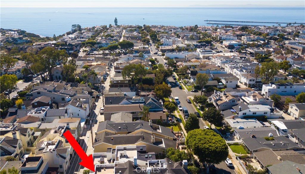 Corona del Mar North of PCH (CNHW) - Residential