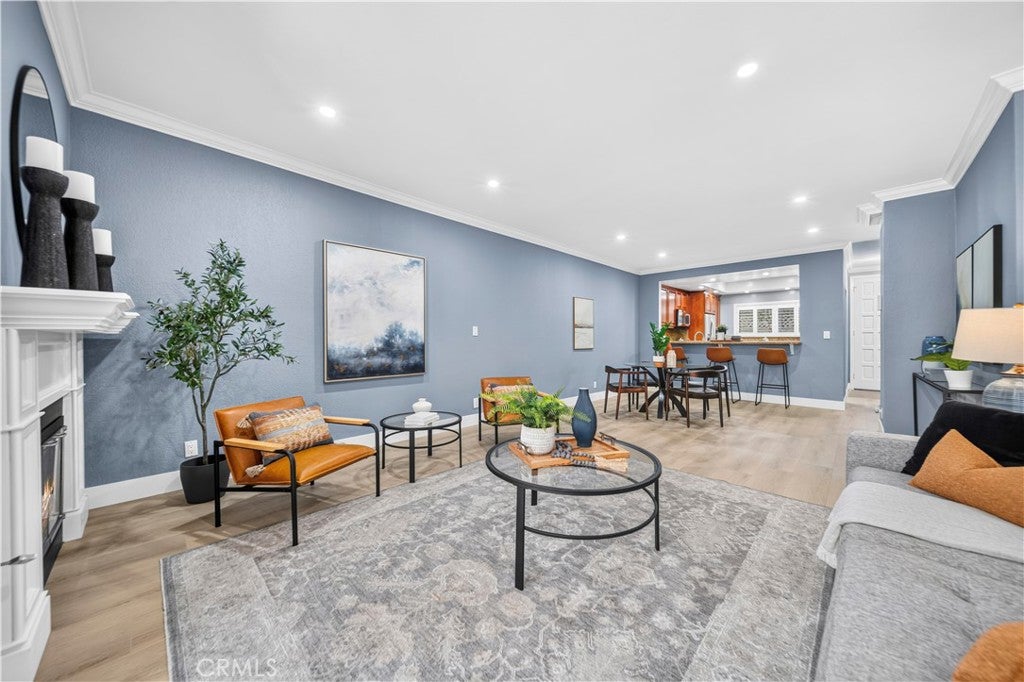 450 San Vicente Boulevard 104