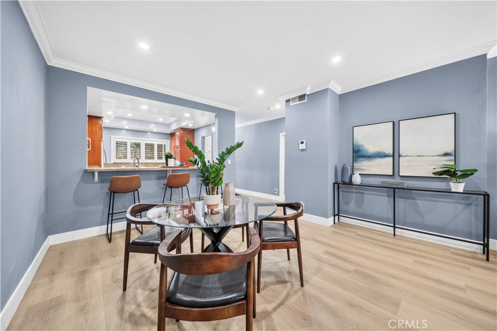 450 San Vicente Boulevard 104