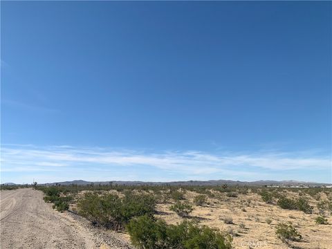 Photo of 0 De Soto Avenue, Adelanto, CA 92301 (MLS # HD26042731)