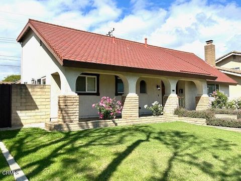 Photo of 535 Lawnwood Way, Oxnard, CA 93030 (MLS # V1-35558)