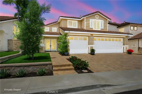 MLS: OC26076610