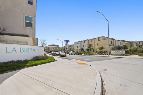 Tiny photo for 5495 Seacliff Place #116, San Diego, CA 92154 (MLS # PTP2601767)