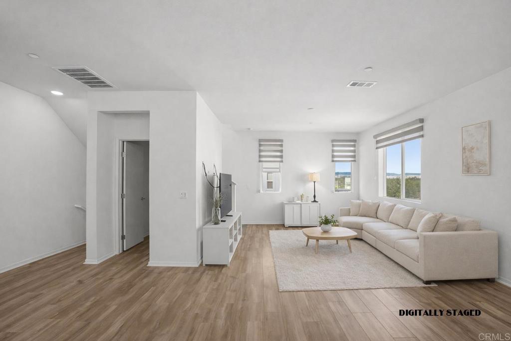 5495 Seacliff Place 116