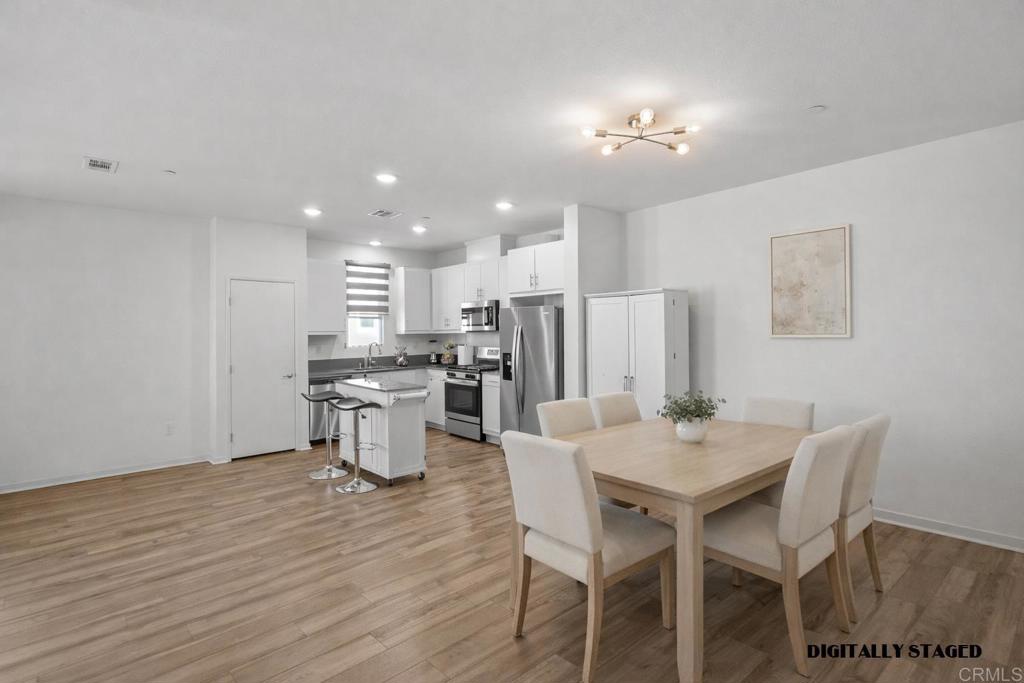 5495 Seacliff Place 116