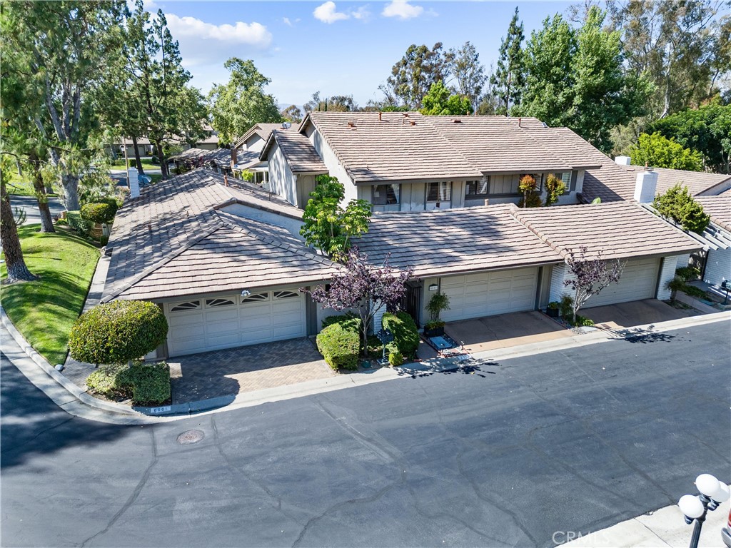 ***VIEW NEIGHBORHOOD IN ANAHEIM HILLS! FEELS LIKE A SINGLE DETACHED HOME FOR A FRACTION OF THE PRICE OF A DETACHED HOME, AND IT COMES WITH AN AMPLE GATED PRIVATE FRONT COURT YARD. HOA DUES INCLUDE: FIRE INSURANCE, ROOF, EXTERIOR PAINT, POOL, SPA, CLUB HOUSE FOR ENJOYMENT OF MULTIPLE CELEBRATIONS. ORANGE UNIFIED - Zoned FOR TOP -RATED SCHOOLS. EL RANCHO CHARTER AND CANYON HILLS HIGH SCHOOL. THIS HOME OFFERS THE LIFESTYLE YOU WANT AND OFFERS THE INVESTMENT OPPORTUNITY THAT YOU HAVE BEEN WAITING FOR. THIS HOME IS NOT AN INVESTOR FLIP BUT RATHER A PLACE THAT HAS BEEN LOVED AND SLOWLY UPGRADED. $$$ OF DOLLARS REFLECT UPGRADES THAT MATTER LIKE A NEW HVAC SYSTEM, UPGRADED LIGHTING, ALL BATHROOMS AND SHOWERS HAVE BEEN BEAUTIFULLY REMODELED, CUSTOM INTERIOR PAINT WITH CROWN MOLDINGS, NEWER LAMINATE FLOORING WITH BASE MOLDINGS. THIS HOME HAS GREAT ENERGY AND HAS BEEN A LUCKY HOME FOR THE FAMILY. OPEN CONCEPT, WITH STYLISH ENTRY DOOR AND BALDWIN HARDWARE. A MAIN BEDROOM WITH AMPLE BALCONY, DUAL SINKS AND DUAL CLOSETS. AND, TWO ADDITIONAL ROOMS, EACH WITH THEIR OWN WALKING CLOSET. PLUS, CUSTOM KITCHEN CABINETRY WITH WINE COOLER, PANTRY AND SO MUCH STORAGE. LOCATED IN A CUL-DE-SAC LOCATION WITH VERY LITTLE TRAFFIC, VIEWS, BIG PATIO, 2 CAR ATTACHED GARAGE. 6511 E. PASEO ALCAZAA, ANAHEIM HILLS. WELCOME HOME!