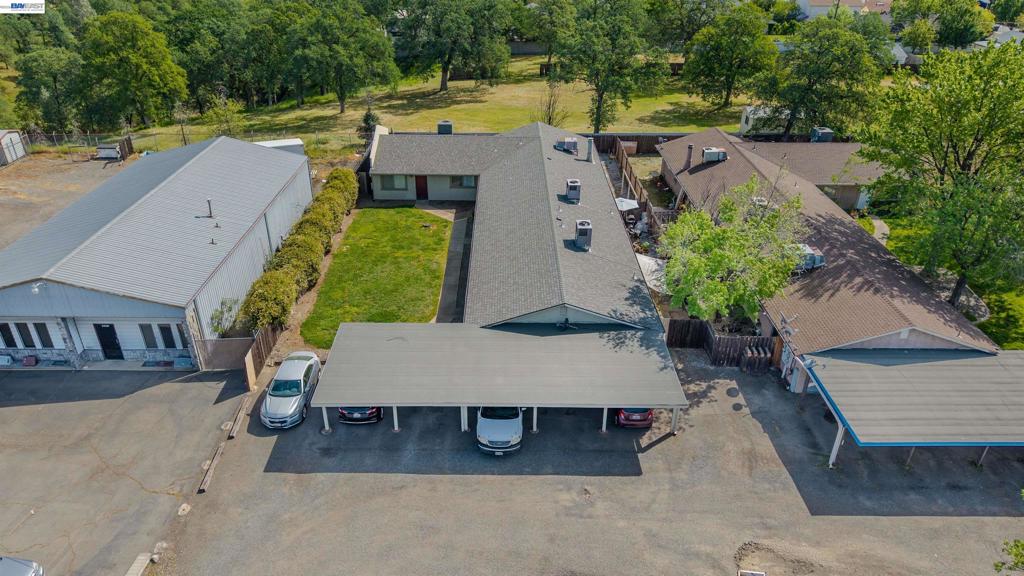5570 Mountain View