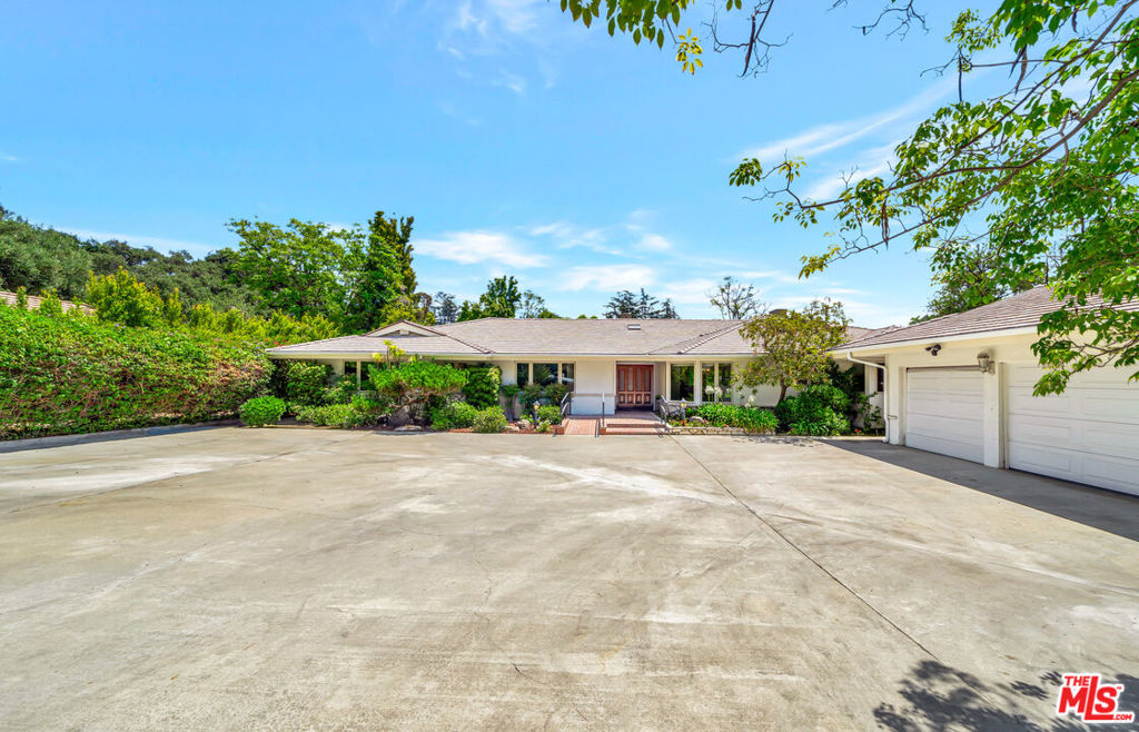 Properties 1 1100 Rodeo Road