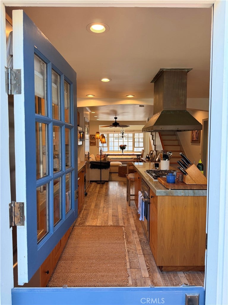 16742 Bayview