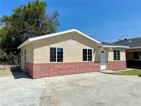 Photo of 4924 Stewart Ave Ave, Baldwin Park, CA 91706 (MLS # DW26076288)