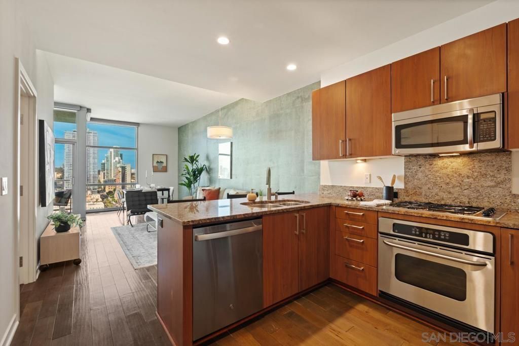 Photo of 800 The Mark Ln #2103, San Diego, CA 92101 (MLS # 250041630SD)