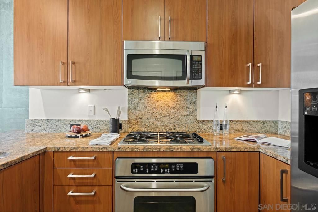 Photo of 800 The Mark Ln #2103, San Diego, CA 92101 (MLS # 250041630SD)