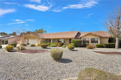 Photo of 12574 Sarsi Court, Apple Valley, CA 92308 (MLS # HD26040969)